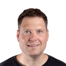 Kasper Schulz, Uddannelsesleder